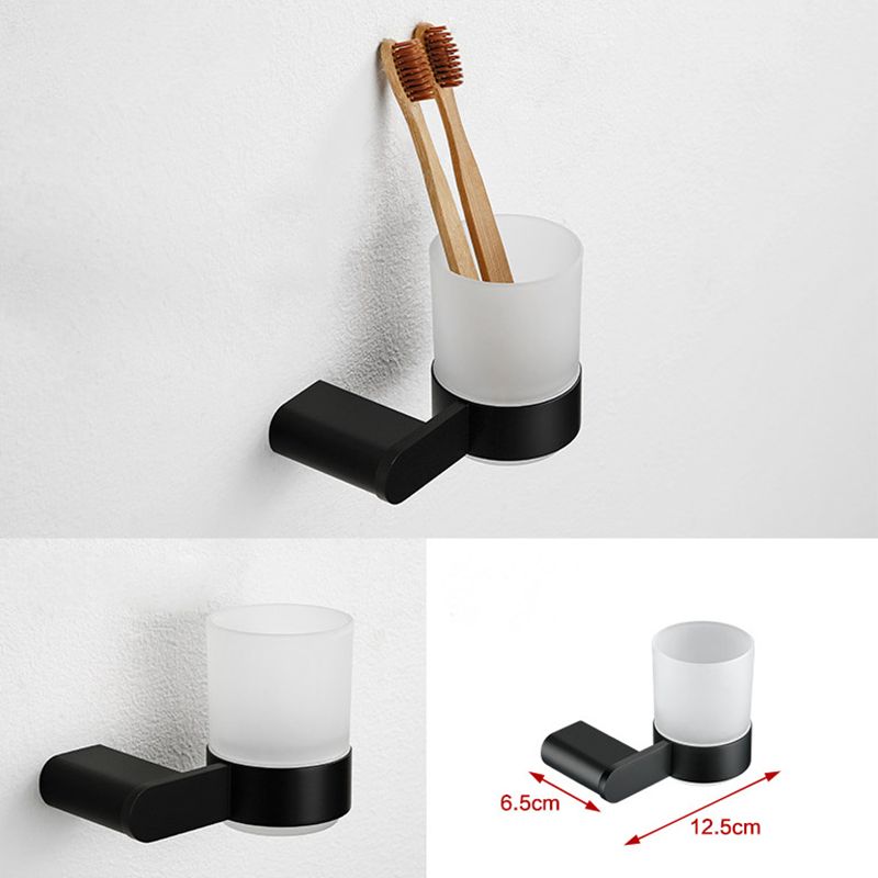 Lisslune | Contemporary bathroom accessory single piece or in set made of black metal