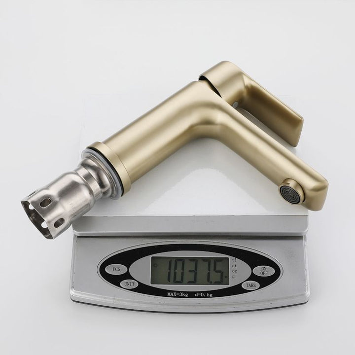 Lisslune | Modern Brass Sink Faucet Single Hole Bathroom Faucet Lever Handle Tap