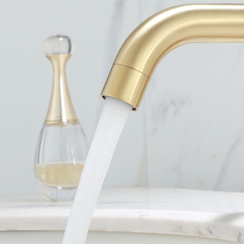 Lisslune | Deck Mounted Roman Tub Faucet Low Arc Tub Faucet Set in Gold