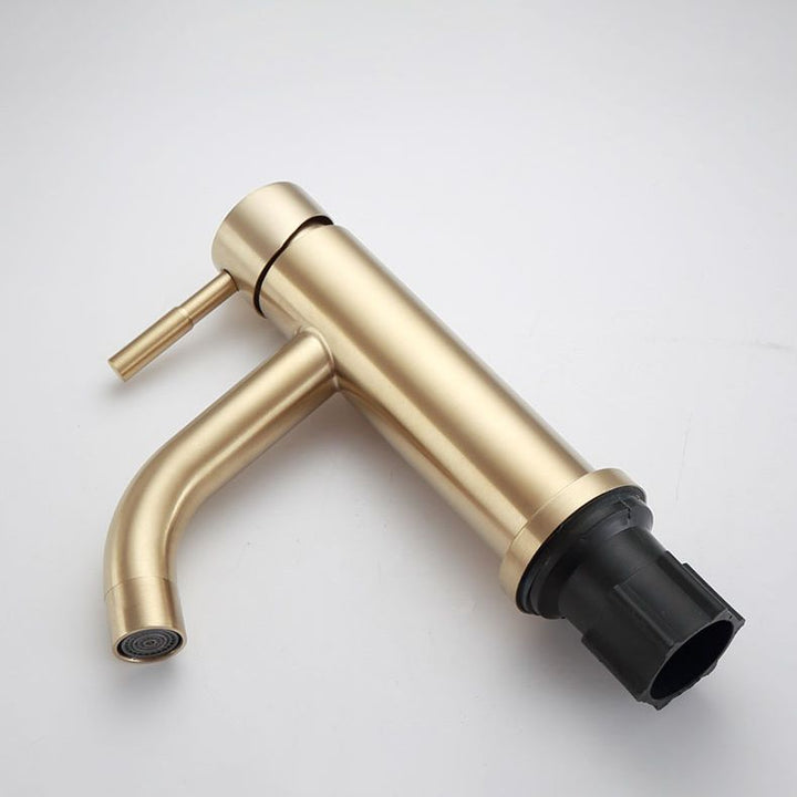 Lisslune | Deck Mounted Roman Tub Faucet Low Arc Tub Faucet Set in Gold
