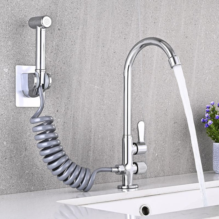 Lisslune | Single Cold Water Valve Uniform Color High Arc Deck Mounted Bathtub Faucet