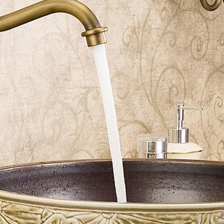 Lisslune | Glam Centerset Faucet Single Hole Basin Faucet with 2 Handles