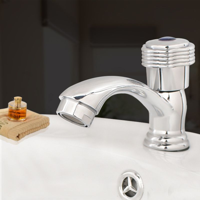 Lisslune | Contemporary Water Tap Knob Handle Low Arc Zinc Faucet in Silver