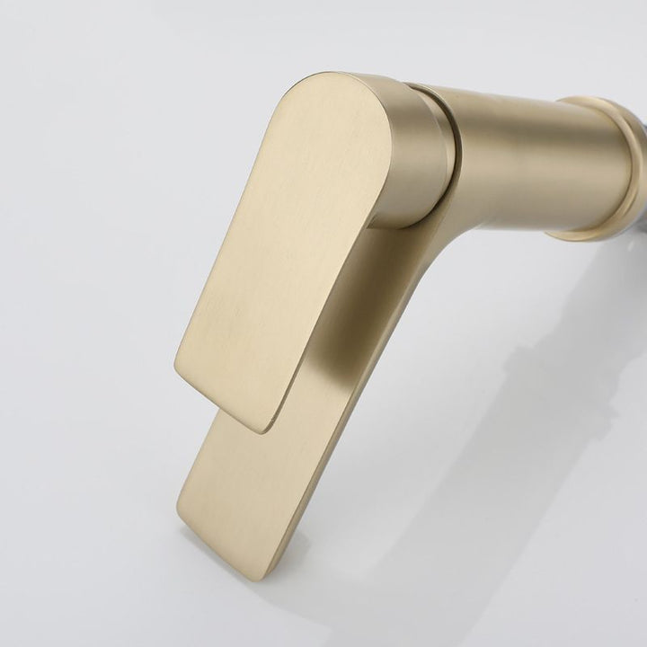 Lisslune | Modern Brass Sink Faucet Single Hole Bathroom Faucet Lever Handle Tap