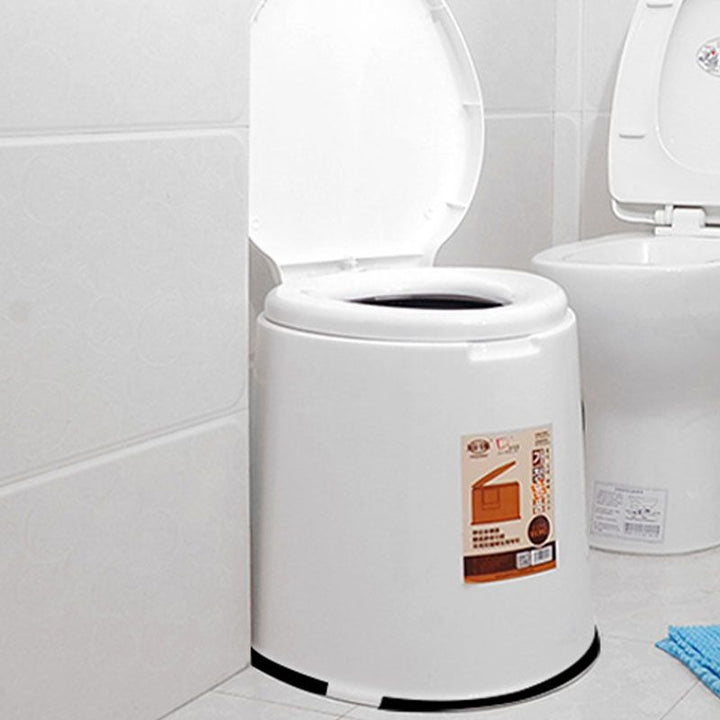 Lisslune | Modern Plastic Floor-Mounted Toilet Bowl with Seat for the Bathroom