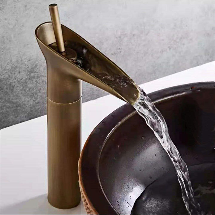 Lisslune | Round Single-Handle Water Tap Country Style Faucet