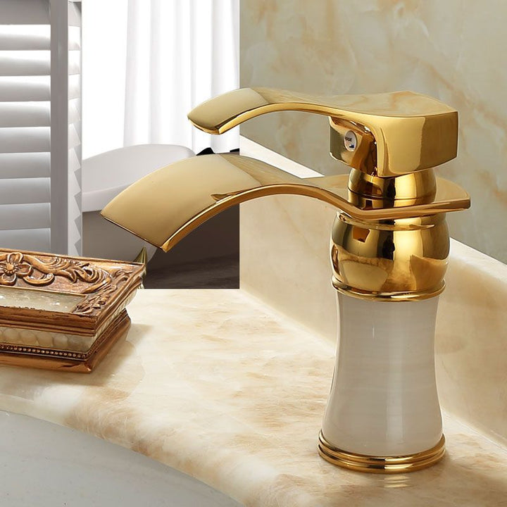 Lisslune | Wall-mounted Copper Roman Bath Faucet Low Arc Roman Bath Faucet Set with Jade