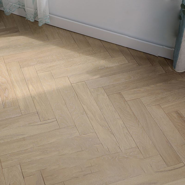 Lisslune | Indoor Laminate Flooring Wood Scratch Resistant Laminate Flooring