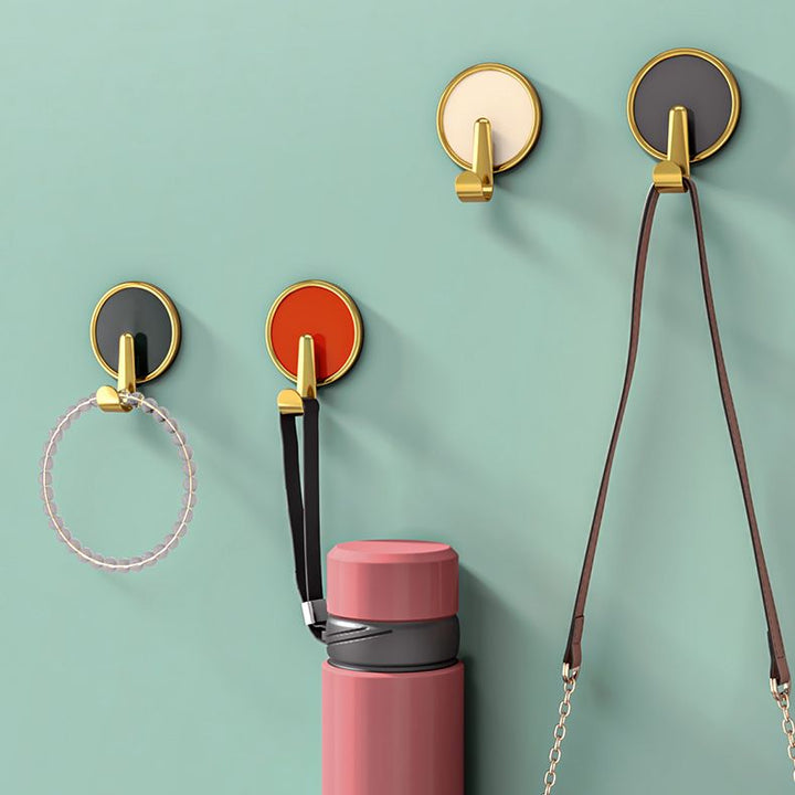 Lisslune | Contemporary 8-piece bathroom set 2.91 inch high bathrobe hooks