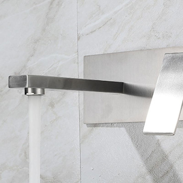 Lisslune | Contemporary style faucets with lever handles Wall-mounted faucets for the bathroom