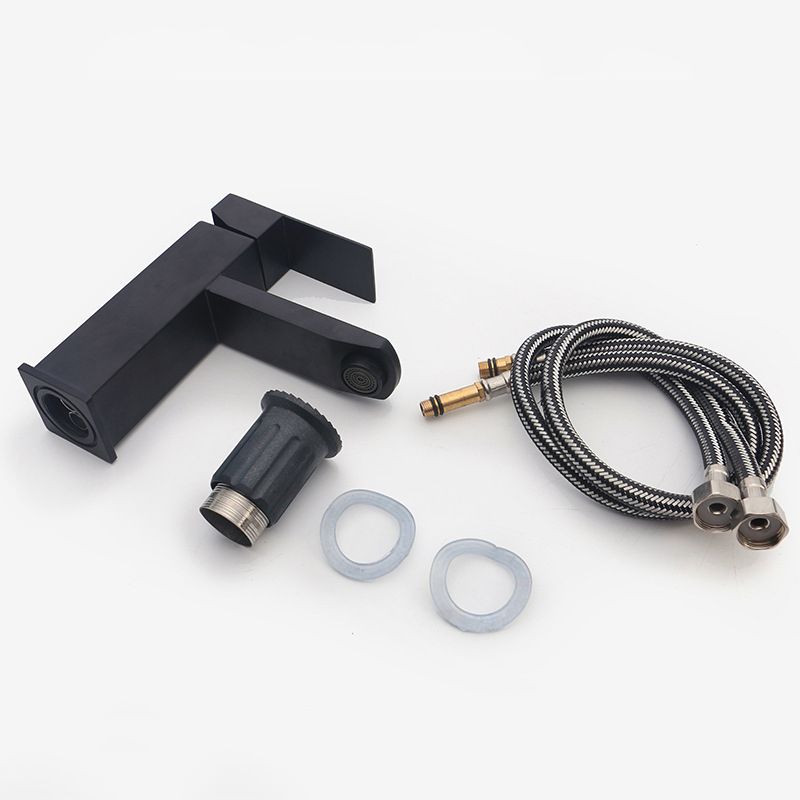 Lisslune | Basic Centered Faucet Monochrome Faucet Sink Bathroom Faucet