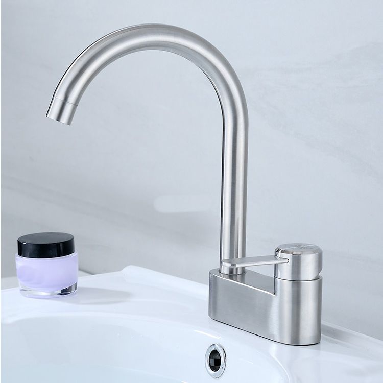 Lisslune | Deck Mounted Center Freestanding Bathtub Filler Single Handle Freestanding Faucet