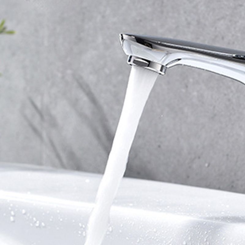 Lisslune | Basic Metal Washbasin Faucet Silver Bathroom Faucet with Lever Handle