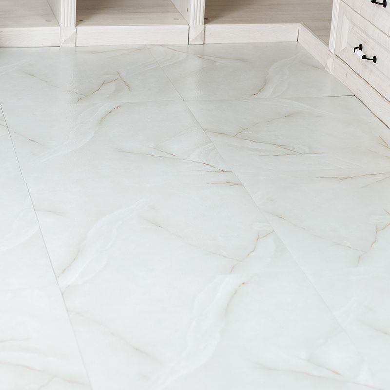Lisslune | Scratch-resistant Vinyl Floors Self-adhesive Peel and Stick Waterproof Vinyl Flooring