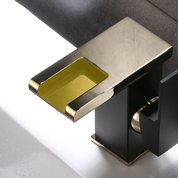 Lisslune | Basin Waterfall Outlet Single Lever Tap with LED Light