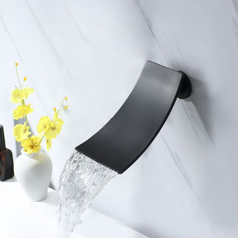 Lisslune | Modern Wall-Mounted Bathroom Faucet Low Arc Solid Brass Faucet