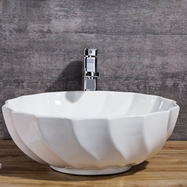 Lisslune | Modern Basin Solid Color Porcelain Sink