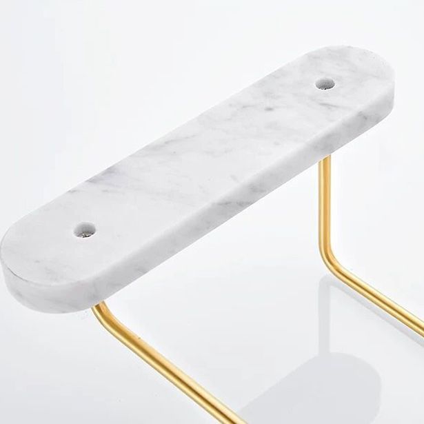 Lisslune | Modern bathroom accessories as a single piece or as a set in marble and metal