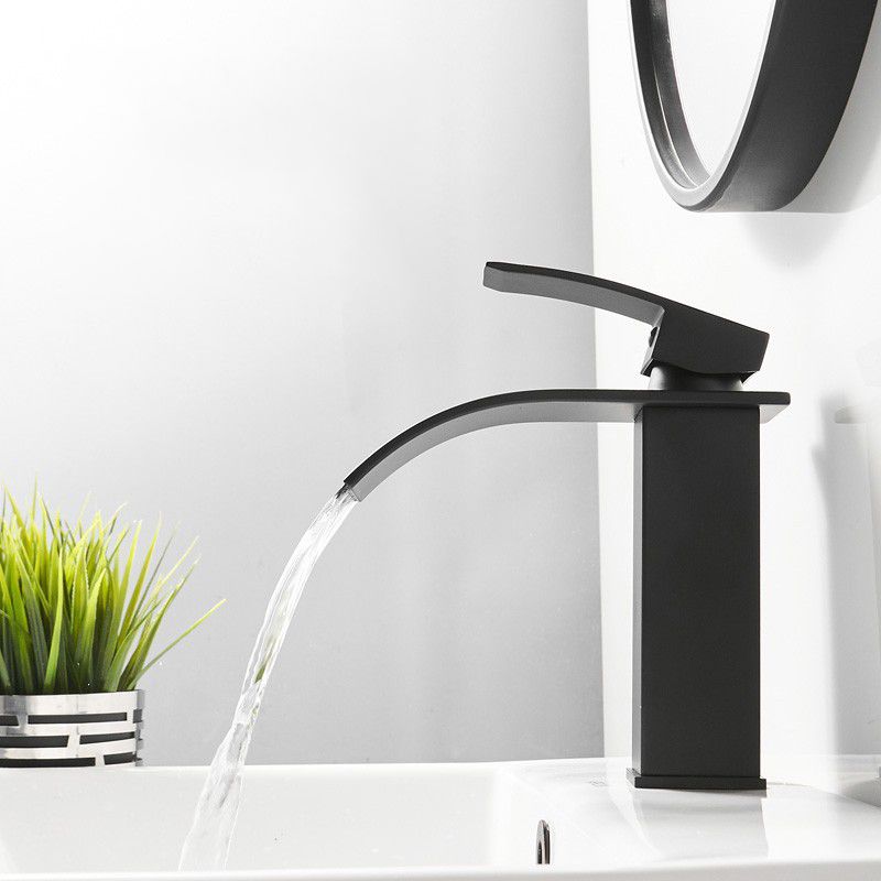 Lisslune | Vessel Sink Faucets Single Lever Mixer Modern Faucets for the Bathroom