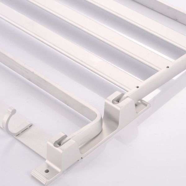 Lisslune | Modern 5-piece bathroom accessory set with triangular bath shelf
