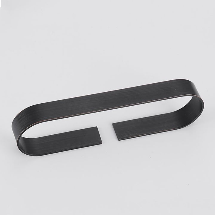 Lisslune | 2-piece modern bathroom hardware set in gold/black, towel holder