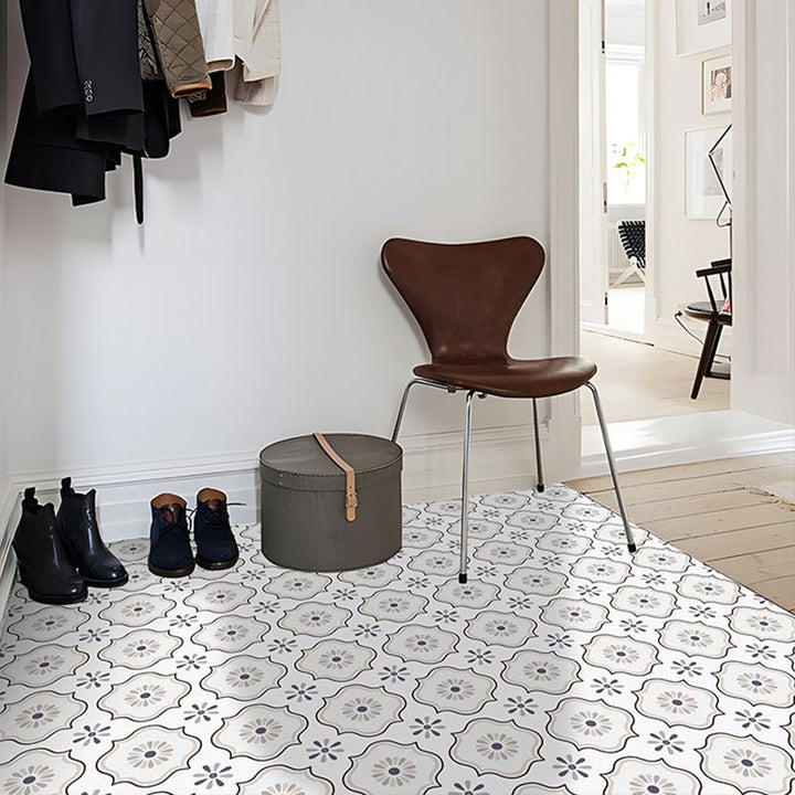 Lisslune | Square Indoor Vinyl Flooring Self-adhesive Flower Pattern Waterproof Vinyl Flooring