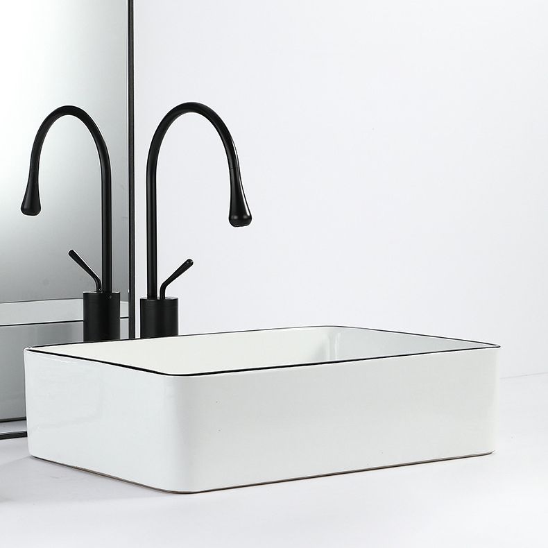 Lisslune | Contemporary sink with pop-up drain porcelain rectangular basin