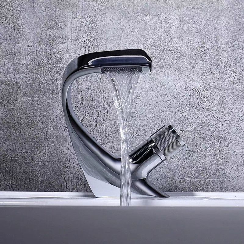 Lisslune | Modern center connection faucets single lever faucets with waterfall spout