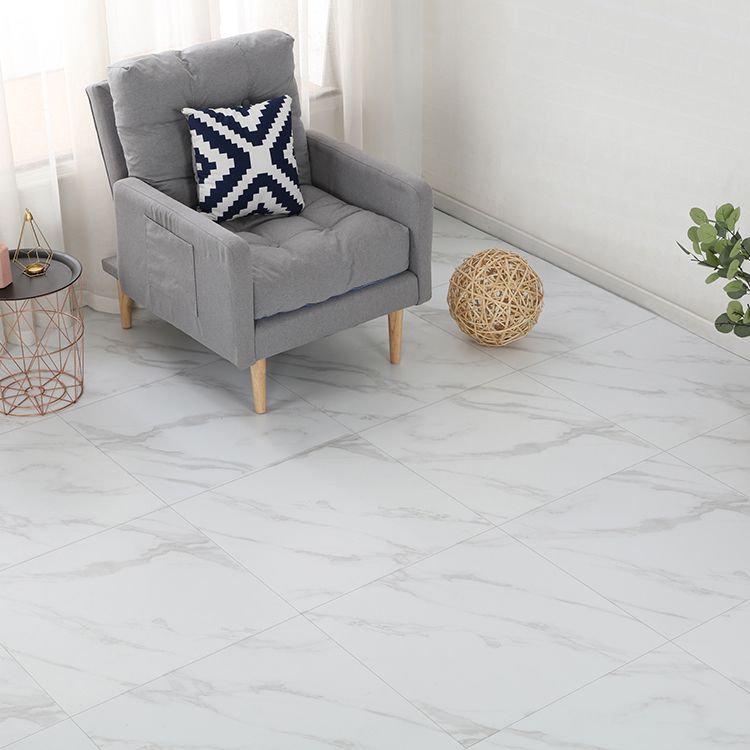 Lisslune | Peel and Stick PVC floor Low gloss PVC floor with stone look