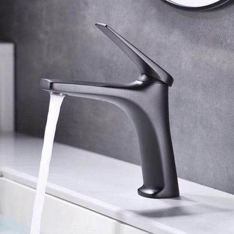 Lisslune | Contemporary Copper Vessel Faucet Low Arc Vessel Faucet