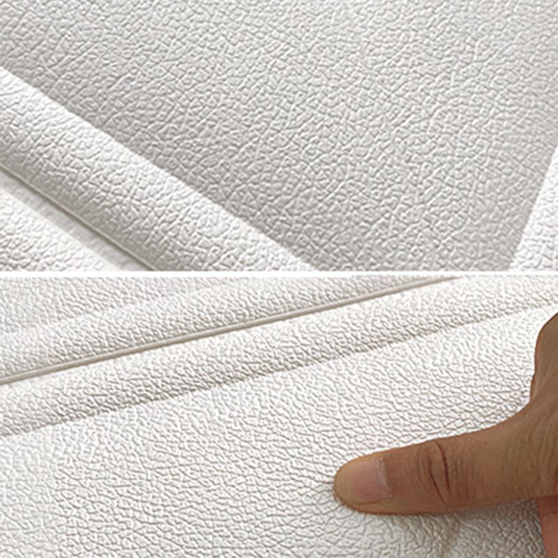 Lisslune | Glam peel and stick wall covering made of foam with 3D embossed panel