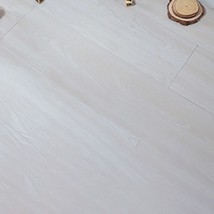 Lisslune | Scratch-resistant PVC flooring Self-adhesive Wood look Waterproof PVC flooring
