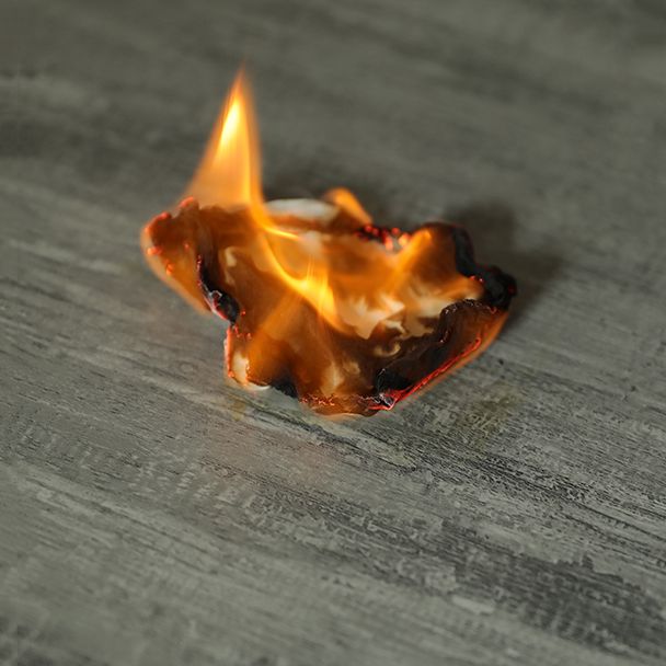 Lisslune | Fireproof Vinyl Flooring Self-adhesive Peel-and-stick Waterproof Vinyl Flooring