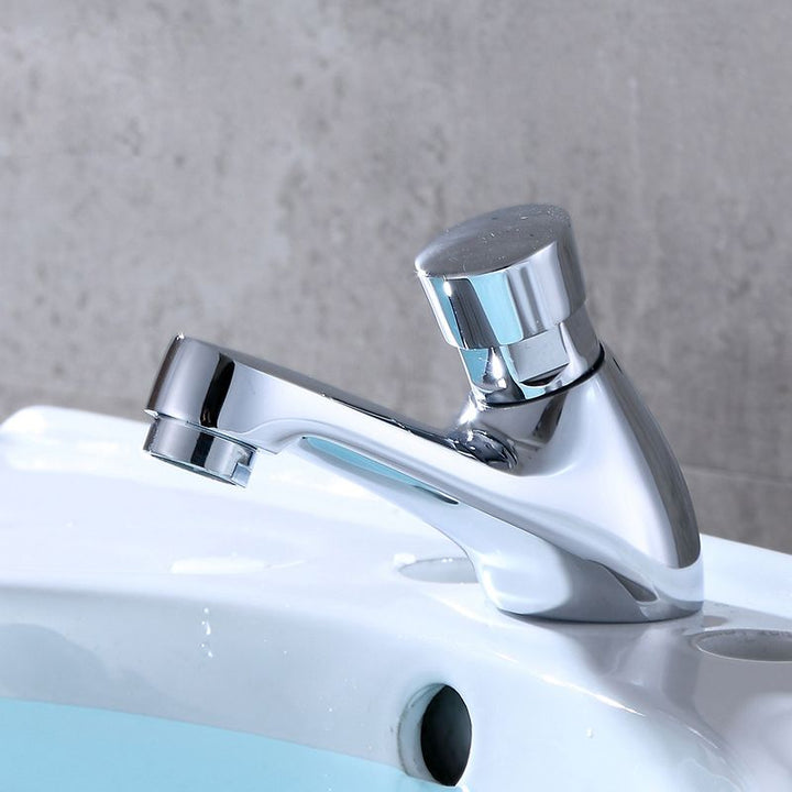Lisslune | Modern sink faucet with brass knob handle, low arc, washbasin faucet