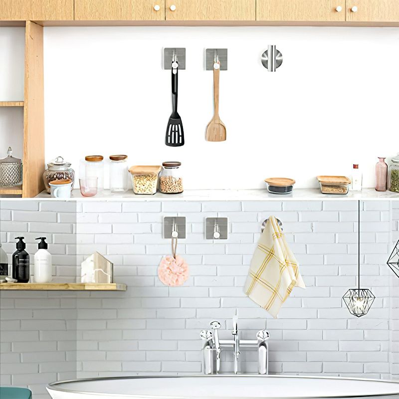 Lisslune | Metal Simple Bathroom Accessories as a Single Piece or in a Set in Silver