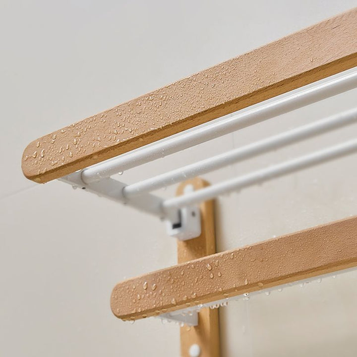 Lisslune | Modern natural bathroom accessories as a single piece or in a set made of solid wood