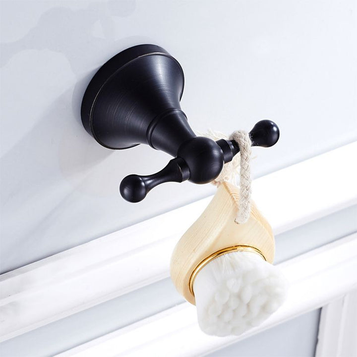 Lisslune | Metal Bathroom Set 4-piece Traditional Style Black Bathroom Accessories Set