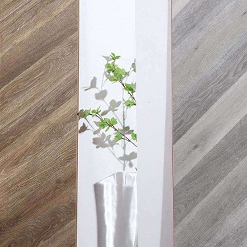 Lisslune | Wood Modern Laminate Flooring Click Lock Stain Resistant Plank Floor