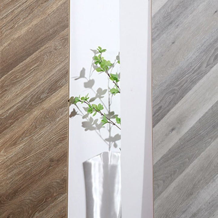 Lisslune | Wood Modern Laminate Flooring Click Lock Stain Resistant Plank Floor