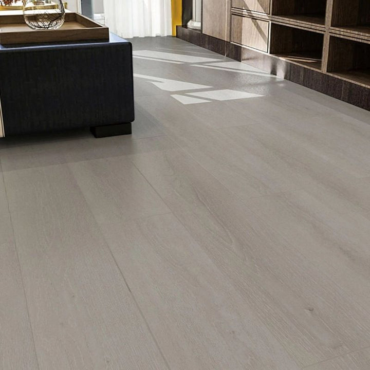 Lisslune | Classic Wood Laminate Flooring Water Resistant Click Laminate Flooring