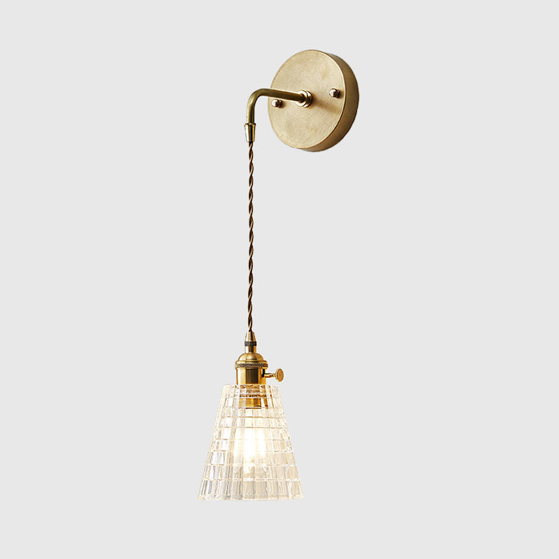 Skørter | Tapered Clear Textured Glass Wall Lamp Industrial Single Bulb Bedroom Wall Lamp in Brass