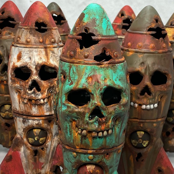 Lisslune | The Skull Bomb - Small Nuclear Warhead Decor