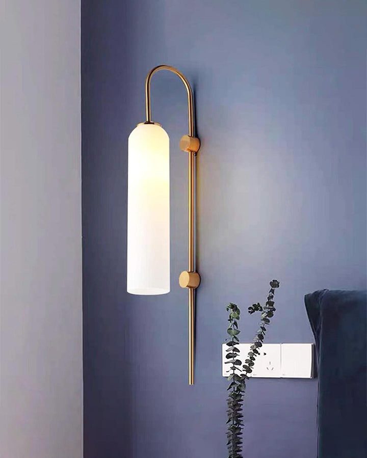 Lisslune | Ithaca Wall Lamp - White