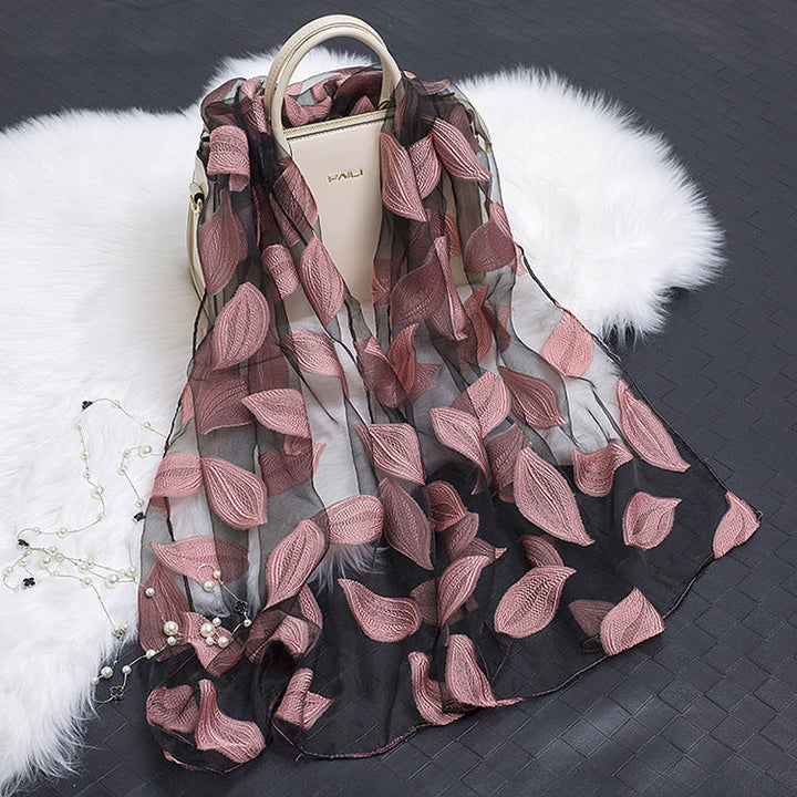 Lisslune | Silk scarf with cut flowers hollow motif