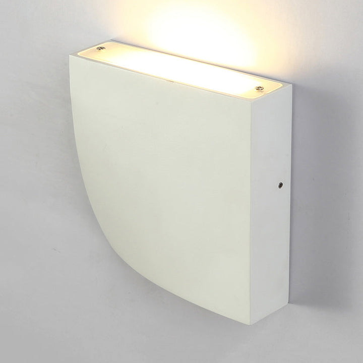 Lisslune | Modernism Style Curvy Wall Light Metal 5.5"/10" Width LED Living Room Wall Lamp in Black/White