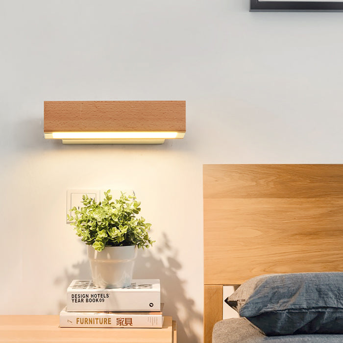 Skørter | Rotatable White/Black Linear Wall Lamp Modern Single Light Wooden Wall Lamp for Reading in Warm/White/Natural Light