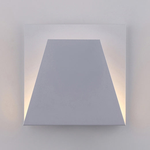 Lisslune | Geometric Metal Wall Light Simple Style LED White Wall Light in Warm/White Light for the Bedroom
