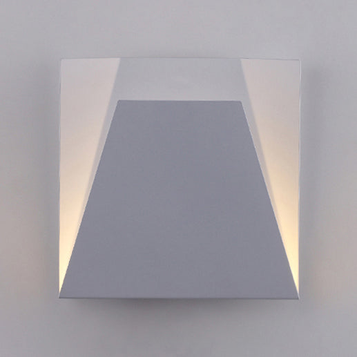 Lisslune | Geometric Metal Wall Light Simple Style LED White Wall Light in Warm/White Light for the Bedroom