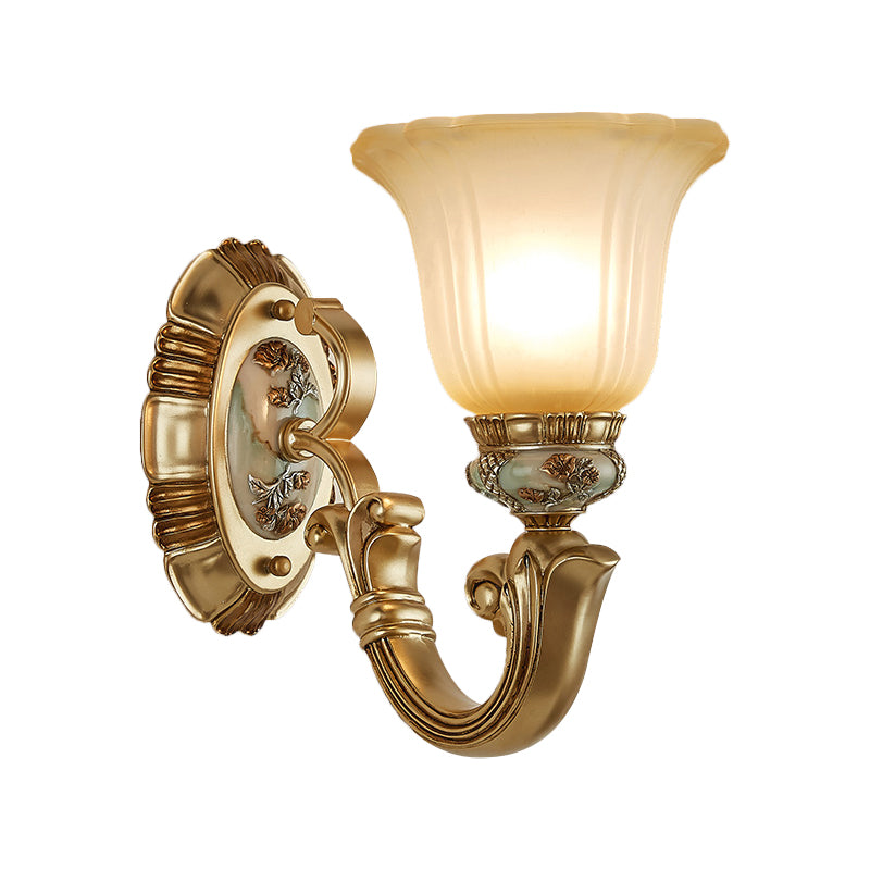 Skørter | 1/2-Light Wall Lamp Retro Living Room Lamp with Bell Frosted Glass Dome in Gold