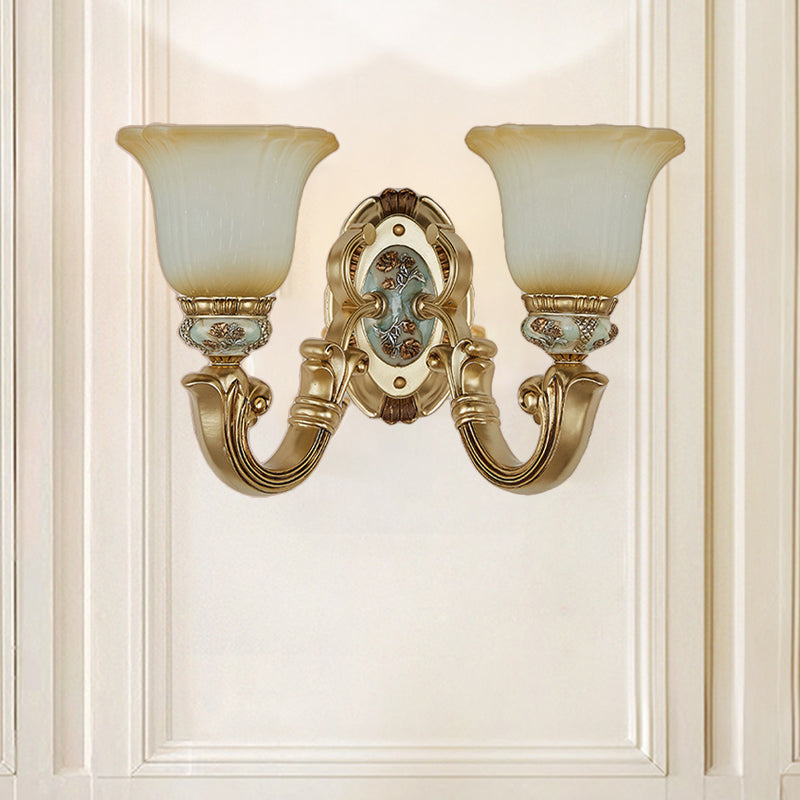 Skørter | 1/2-Light Wall Lamp Retro Living Room Lamp with Bell Frosted Glass Dome in Gold